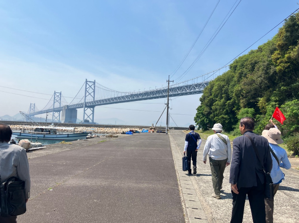瀬戸内国際芸術祭2025公式ツアー(瀬戸大橋エリア)の様子1