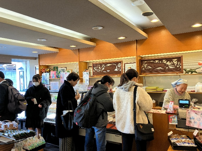 買い物体験の様子