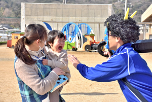 津田こども園豆まき画像_2021