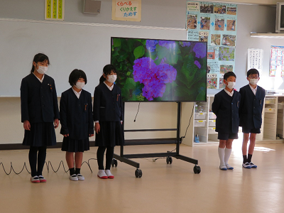 造田小学校・地域や学校の紹介をしている様子