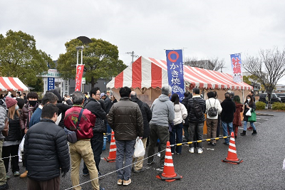 冬のうまいもんまつり会場の様子5