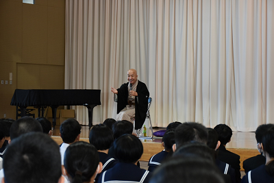 桂こけ枝さん人権講演会の様子