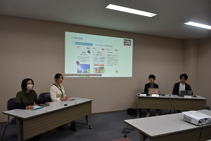 報告会の様子