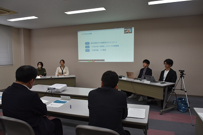 報告会の様子4