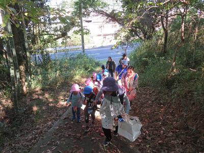 造田幼稚園園外保育の様子8